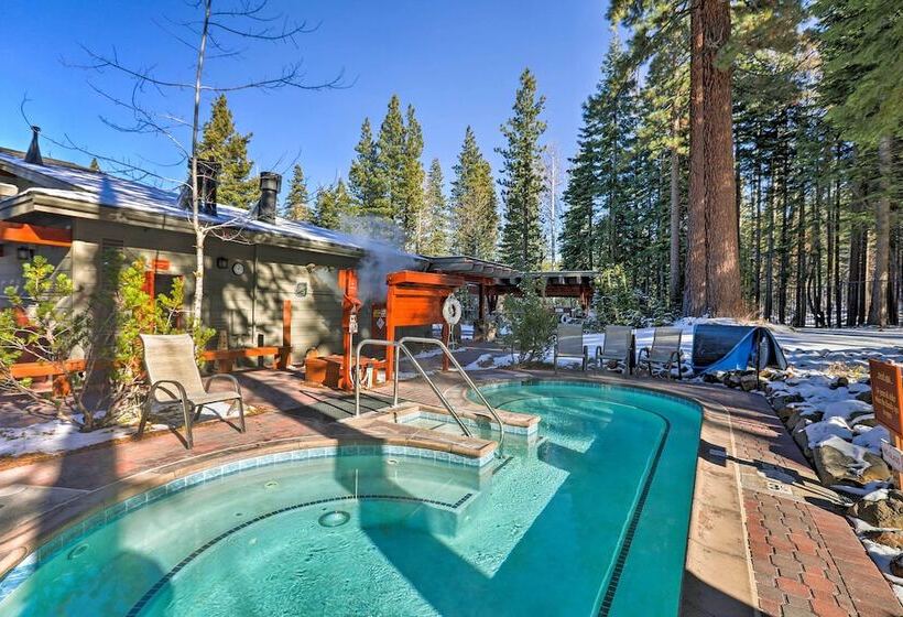 Family Friendly Truckee Cabin Near Ski Shuttle!