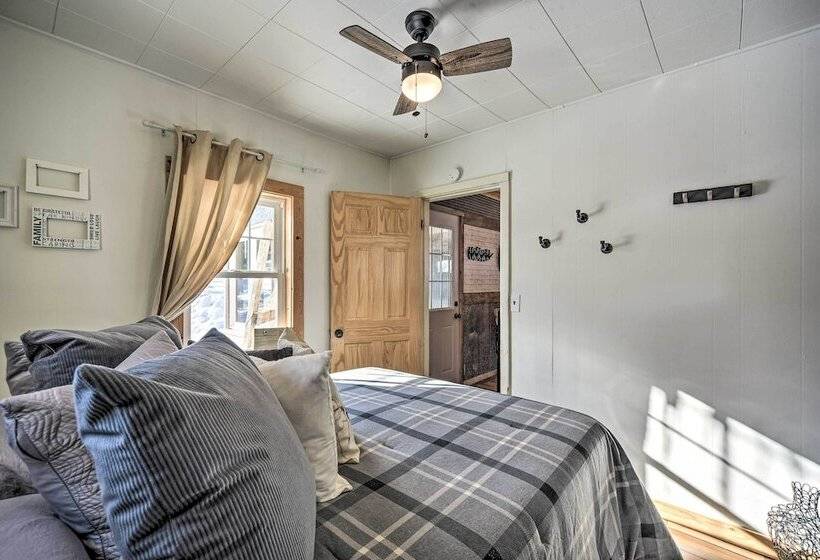 Family Home   Walk To Town & Balsam Lake!