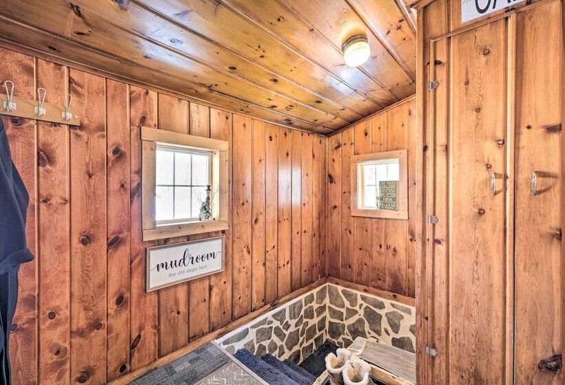 Family Home   Walk To Town & Balsam Lake!