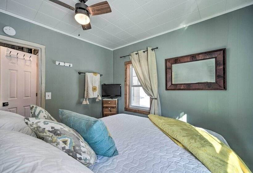 Family Home   Walk To Town & Balsam Lake!