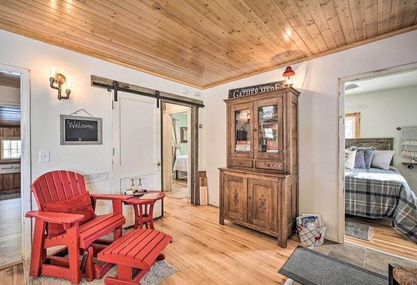 Family Home   Walk To Town & Balsam Lake!