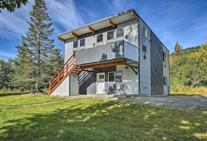 Family Retreat ~8 Mi To Downtown + Bishops Beach!