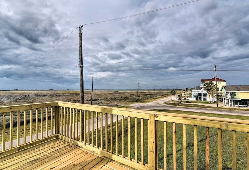 Freeport Home W/ Deck & Grill, Near Boat Ramp