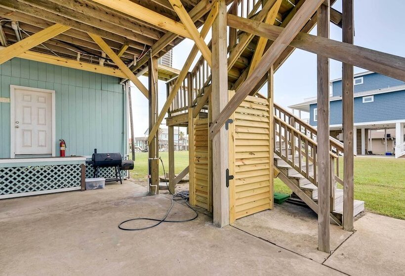 Freeport Home W/ Deck & Grill, Near Boat Ramp