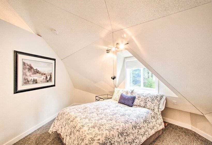 Geodesic Dome House W/ Scenic Views + Hot Tub