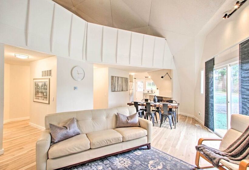 Geodesic Dome House W/ Scenic Views + Hot Tub