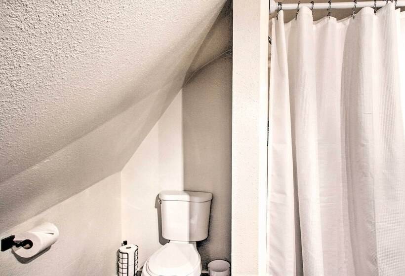 Geodesic Dome House W/ Scenic Views + Hot Tub