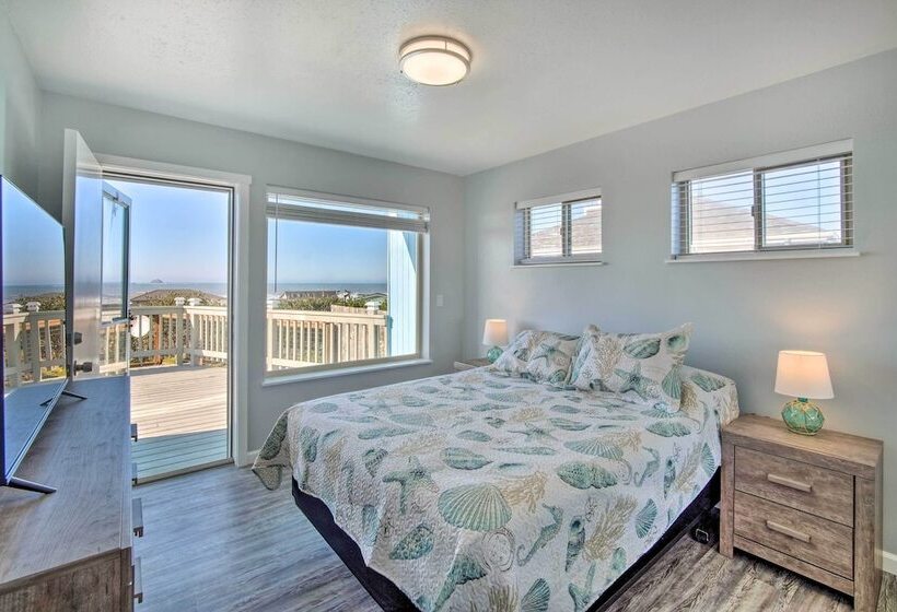 Gold Beach Home W/ Hot Tub, 1/4 Mi To Beach!