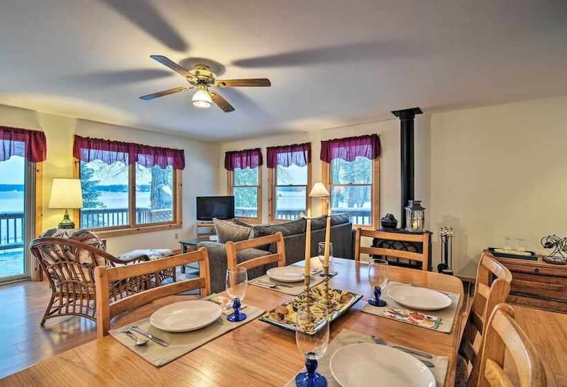 Gorgeous 3 Season Lakefront Escape W/ Private Dock