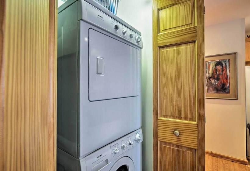 Gorgeous 3 Season Lakefront Escape W/ Private Dock