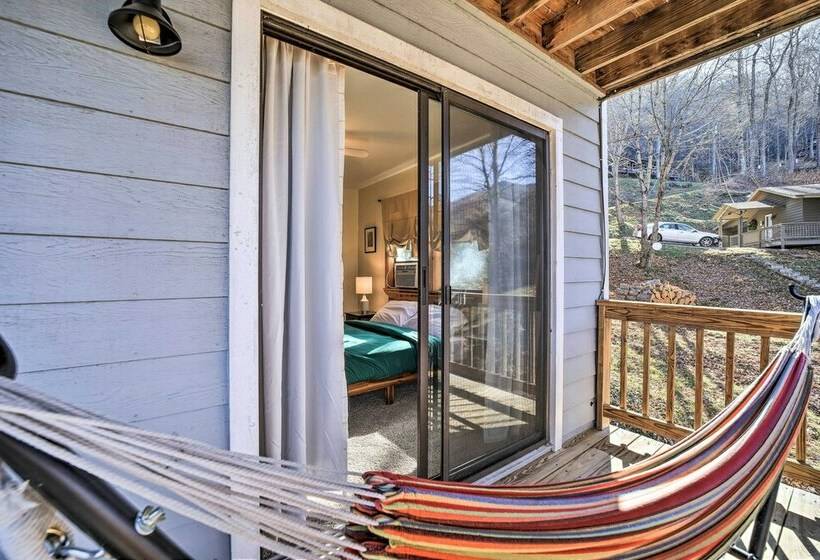Gorgeous, Sundappled Maggie Valley Cabin