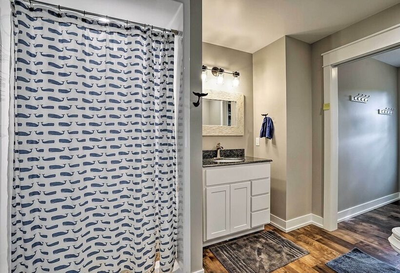 Grand Rapids Area Lakefront House W/ Dock