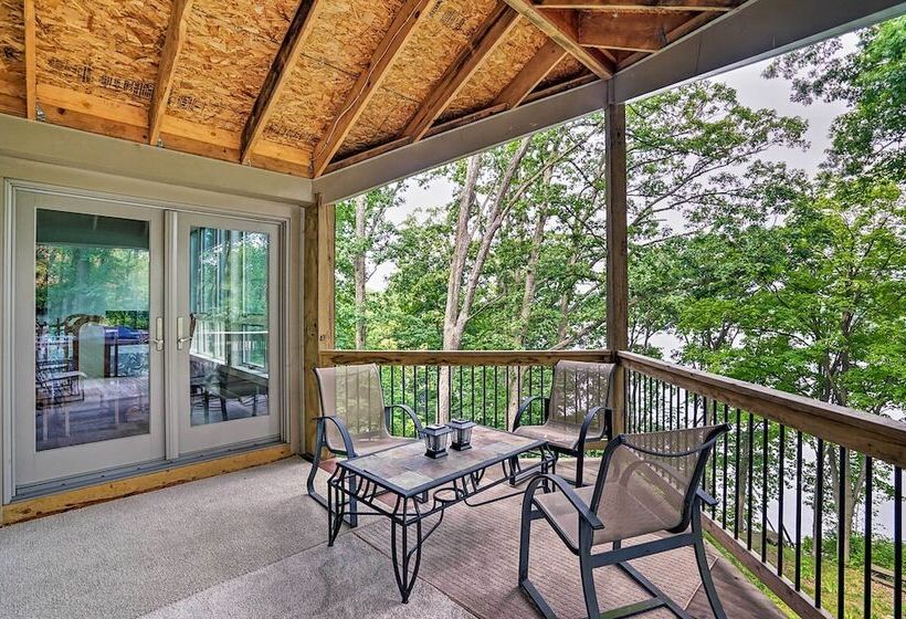 Grand Rapids Area Lakefront House W/ Dock