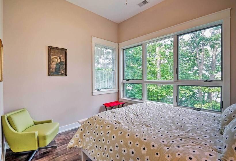 Grand Rapids Area Lakefront House W/ Dock