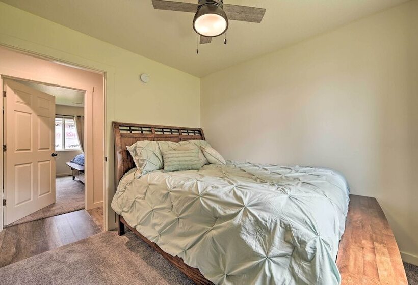 Hale/long Lake Retreat W/ Kayaks & Boat Dock