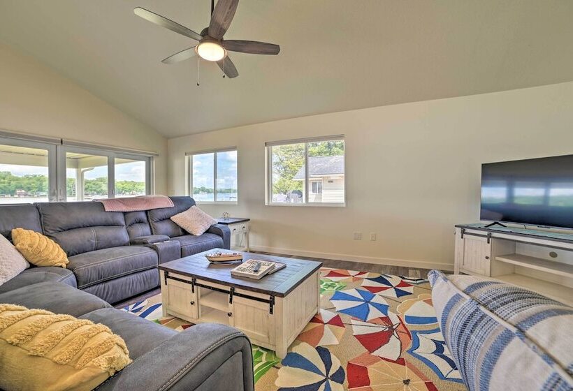 Hale/long Lake Retreat W/ Kayaks & Boat Dock