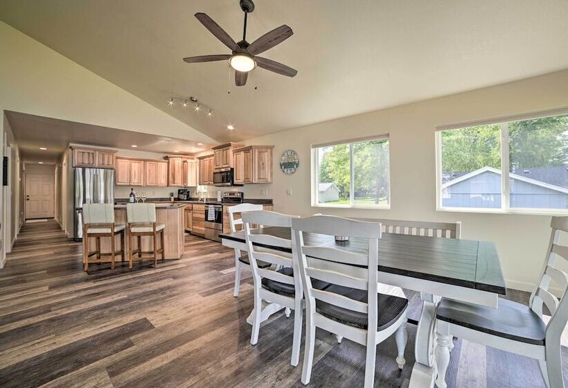 Hale/long Lake Retreat W/ Kayaks & Boat Dock