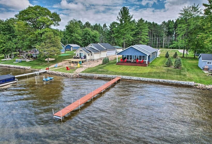 Hale/long Lake Retreat W/ Kayaks & Boat Dock