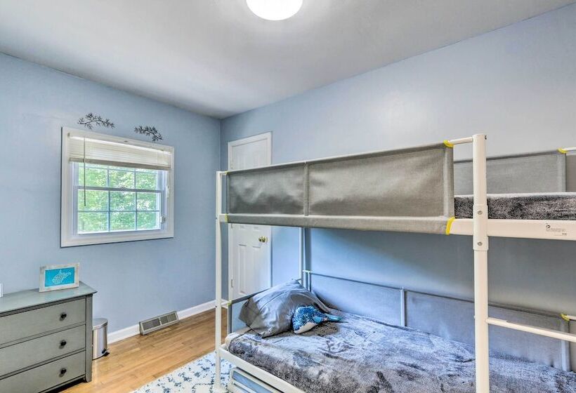 Harpers Ferry Cabin Walk To Private Lake!