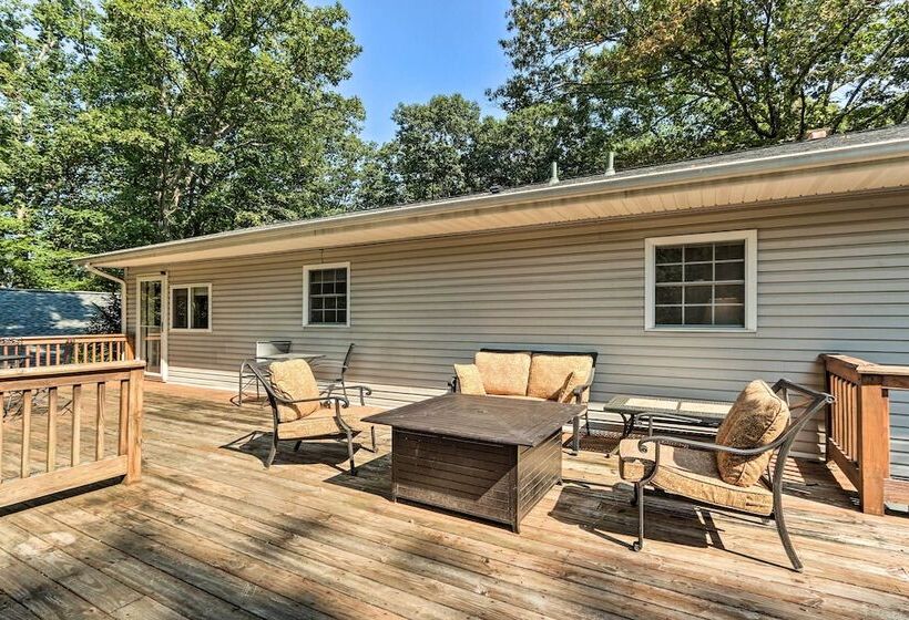 Harpers Ferry Cabin Walk To Private Lake!