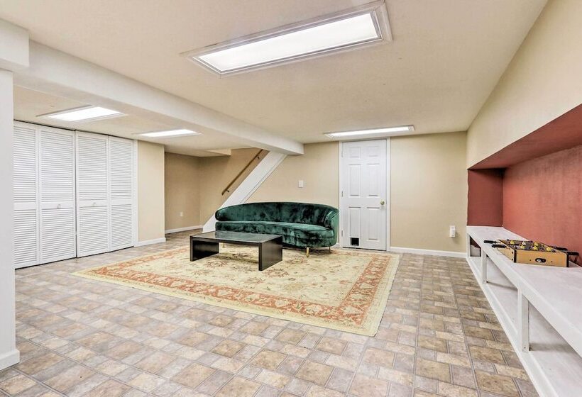 Harpers Ferry Cabin Walk To Private Lake!