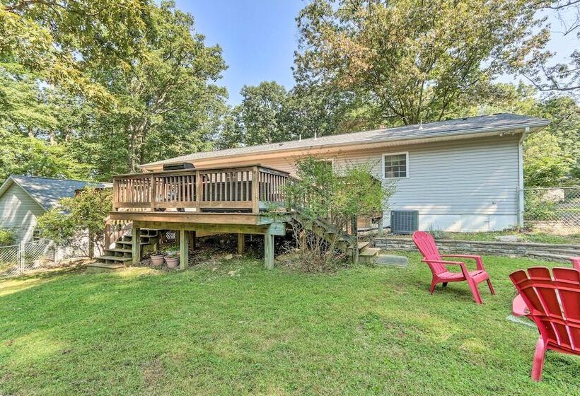 Harpers Ferry Cabin Walk To Private Lake!