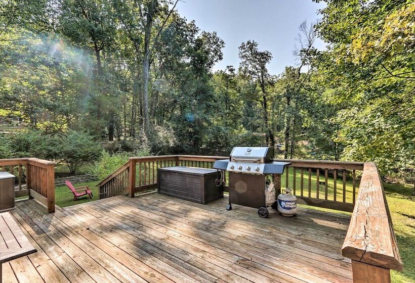 Harpers Ferry Cabin Walk To Private Lake!