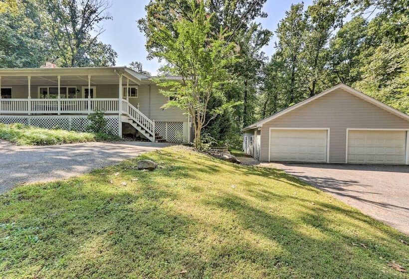 Harpers Ferry Cabin Walk To Private Lake!