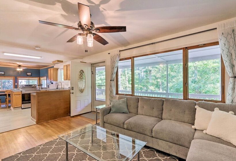 Harpers Ferry Cabin Walk To Private Lake!