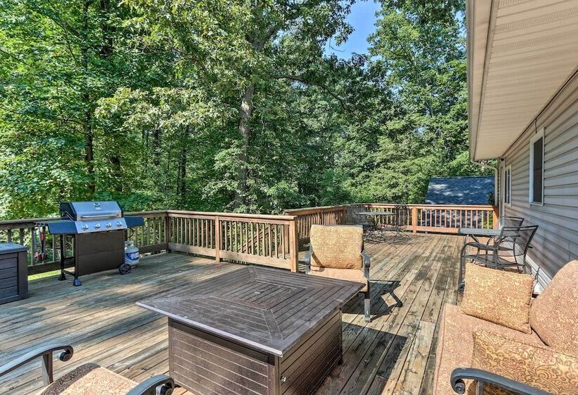 Harpers Ferry Cabin Walk To Private Lake!