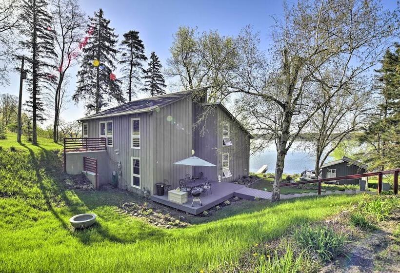 Hilltop Green Lake Home: Dock, Kayaks, Views!
