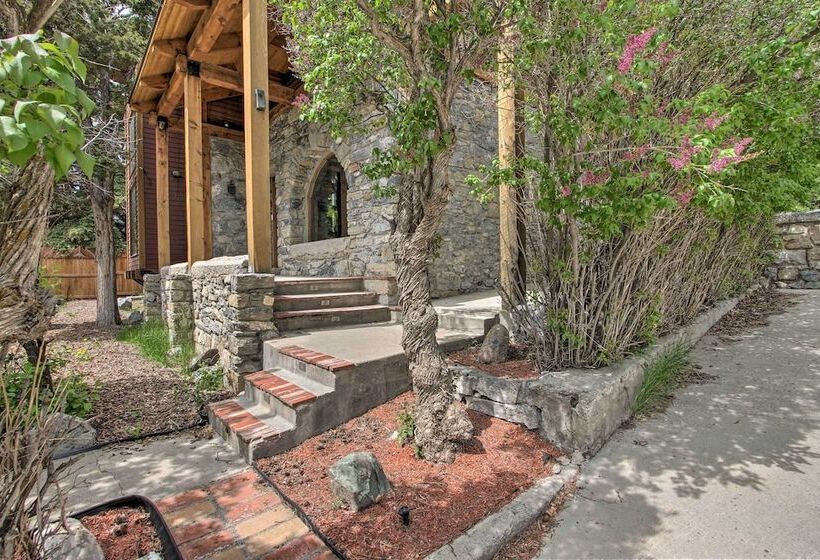 Historic Helena Retreat   Near Dtwn & Mt Helena!
