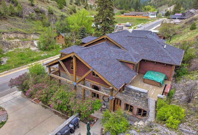 Historic Helena Retreat   Near Dtwn & Mt Helena!