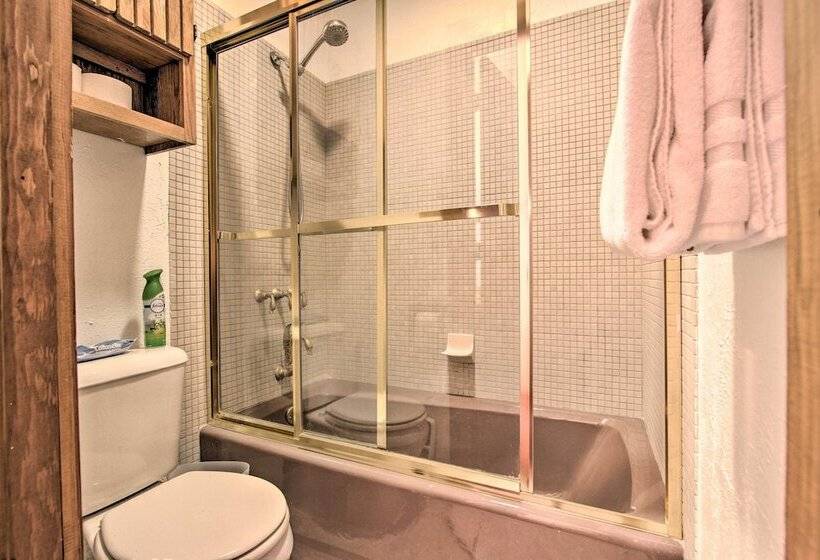 Historic Helena Retreat   Near Dtwn & Mt Helena!