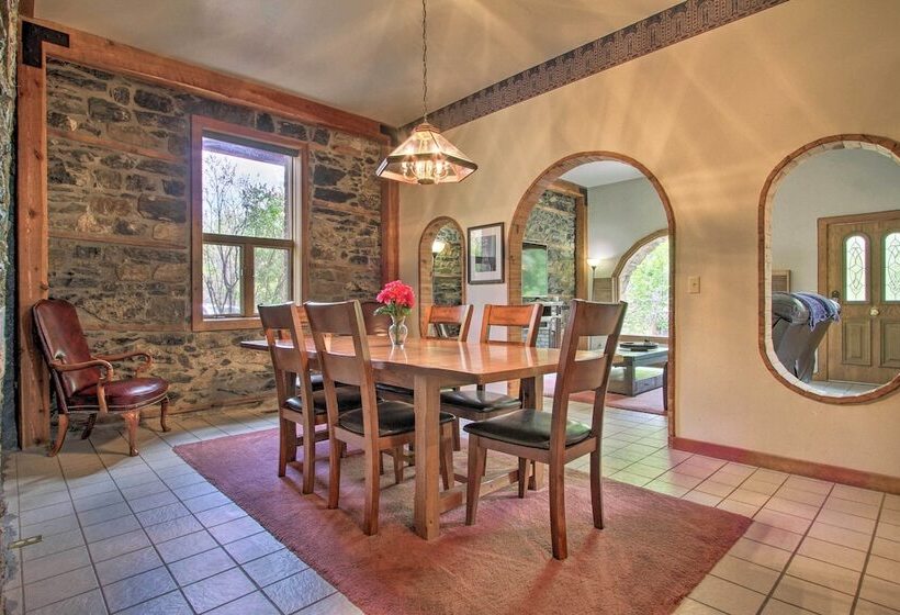 Historic Helena Retreat   Near Dtwn & Mt Helena!