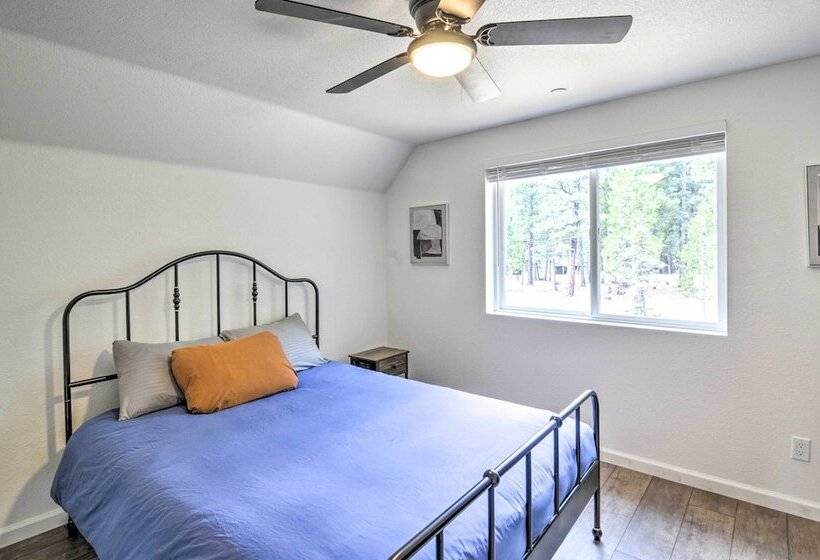 Home With Hot Tub ~ 1/2 Mile To Boat Launch!