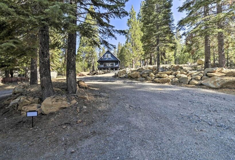 Home With Hot Tub ~ 1/2 Mile To Boat Launch!