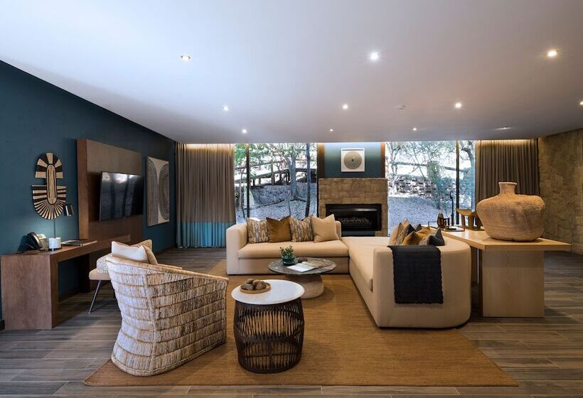 Отель Babohi At Qwabi Private Game Reserve By Newmark