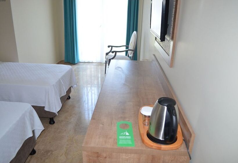 בית מלון כפרי Caissa