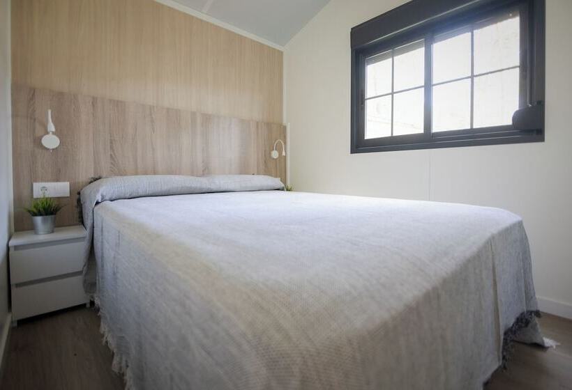 בית מלון כפרי Camping Urbión