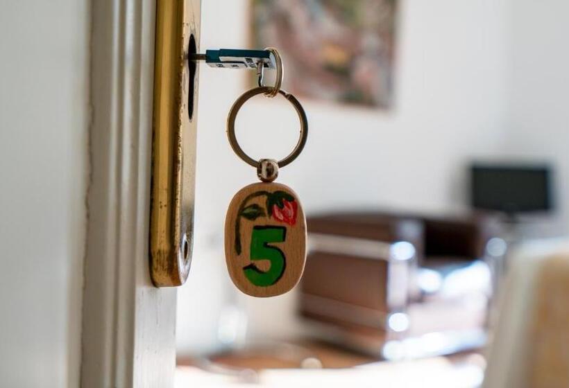 فندق Can Verdera