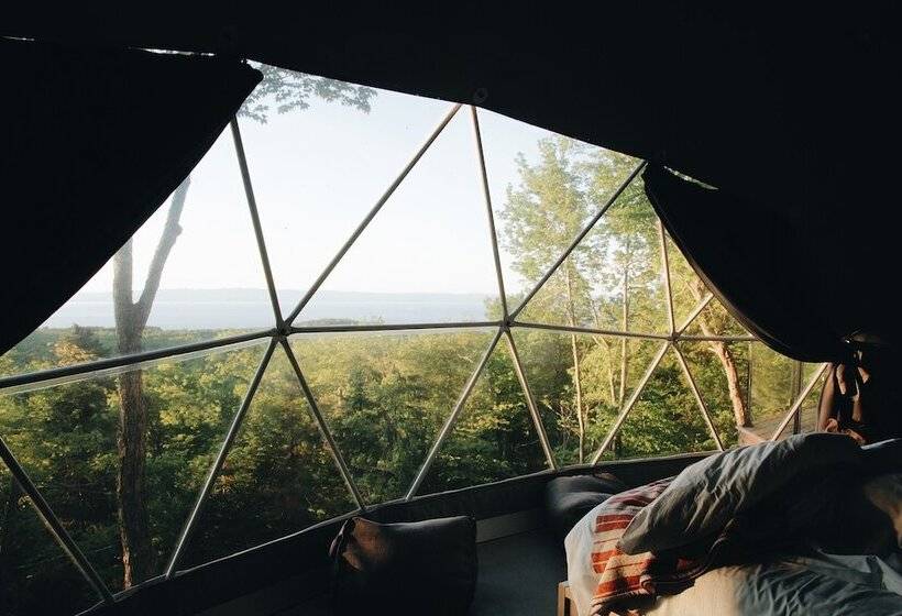 בית מלון כפרי Dômes Charlevoix