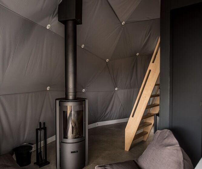 בית מלון כפרי Dômes Charlevoix