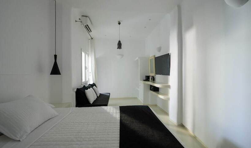 Отель Tataki Family