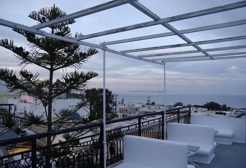 Отель Tataki Family