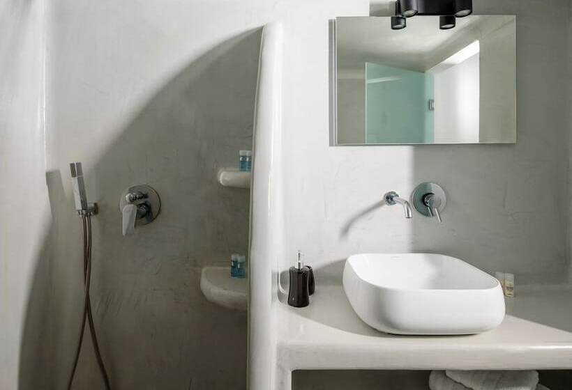 Отель Tataki Family