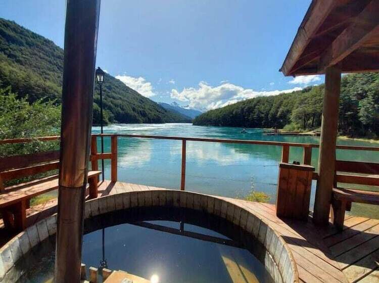 בית מלון כפרי Green Baker Lodge