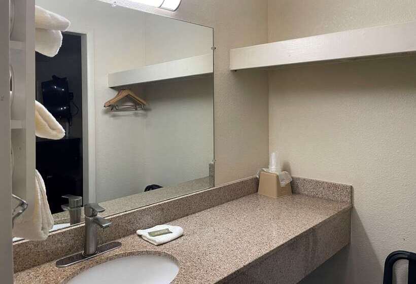 فندق Quality Inn