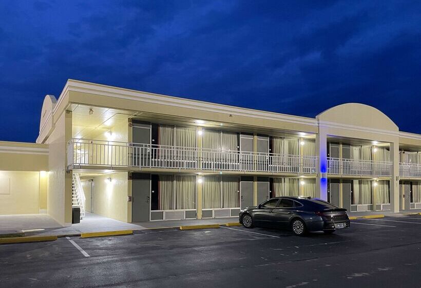فندق Quality Inn