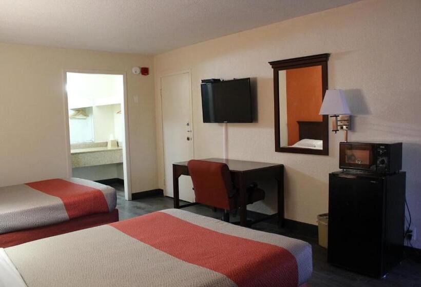 فندق Quality Inn